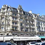 Charming 2 Bedroom Apartment With View Of Paris Gare De Lyon